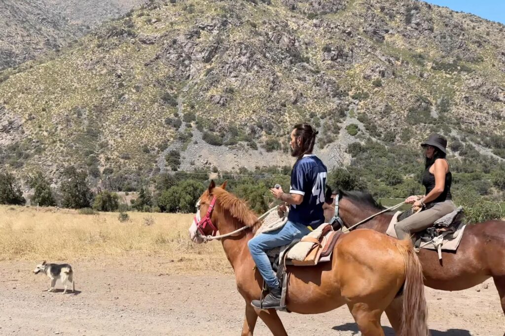 Escapadas Cajón Del Maipo, Cabalgatas y Paseos a Caballo Aki 10